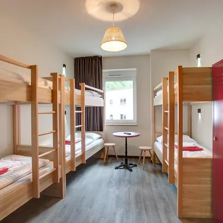 Hotell Meininger Center 3*