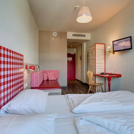 Meininger Center Hotel