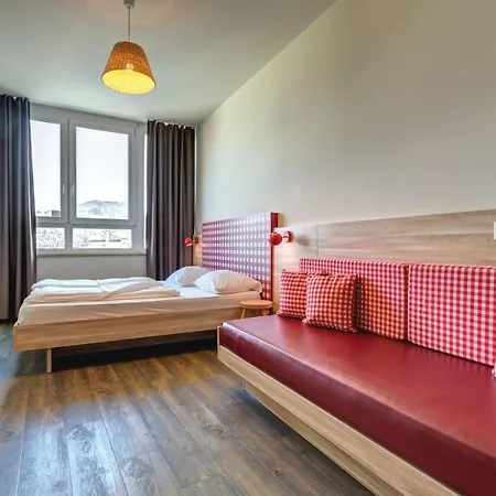 Meininger Center Hotell