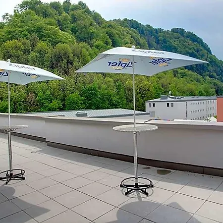 Meininger Center Hotel 3*