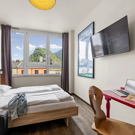 Hotel Meininger Center 3*