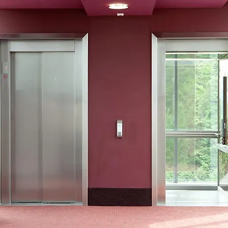 Hotel Meininger Center 3*