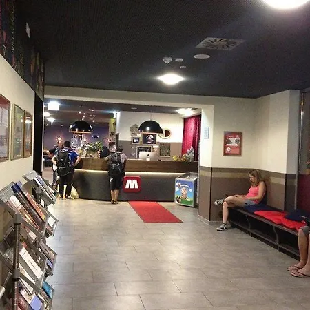 Szálloda Meininger Center 3*