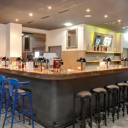 Hotell Meininger Center 3*