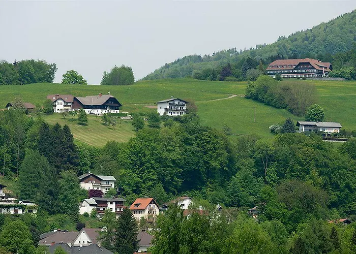 Hotel Meininger Center 3*