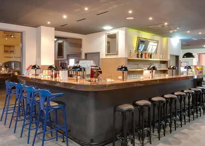 Hotel Meininger Center 3*